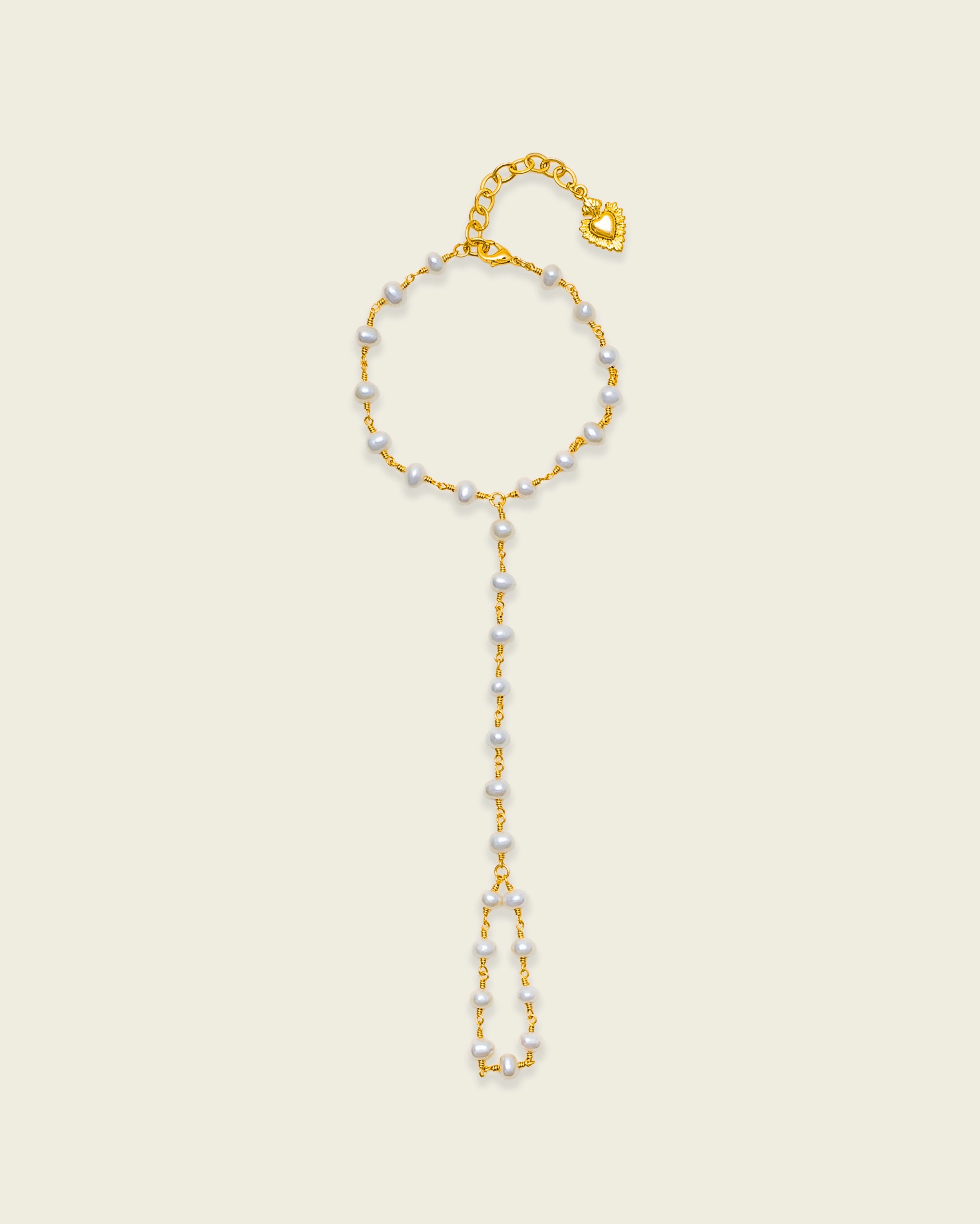 Santa Erica Pearl Hand Chain