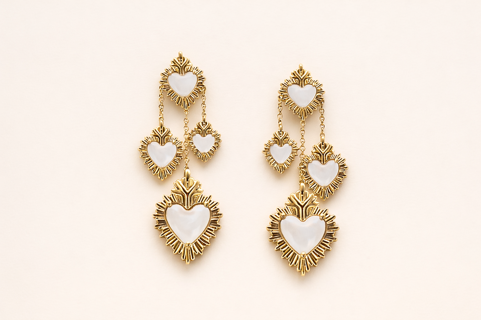 Corazón Chandelier Earrings
