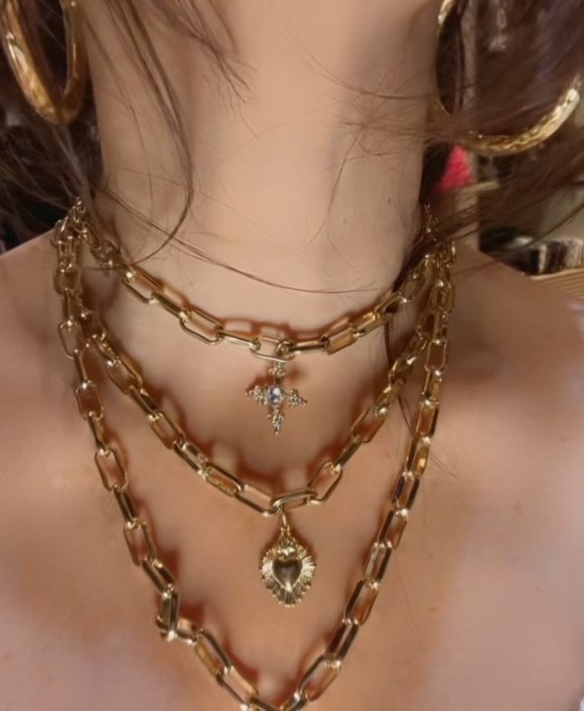 Santa Crystal Cruz Choker