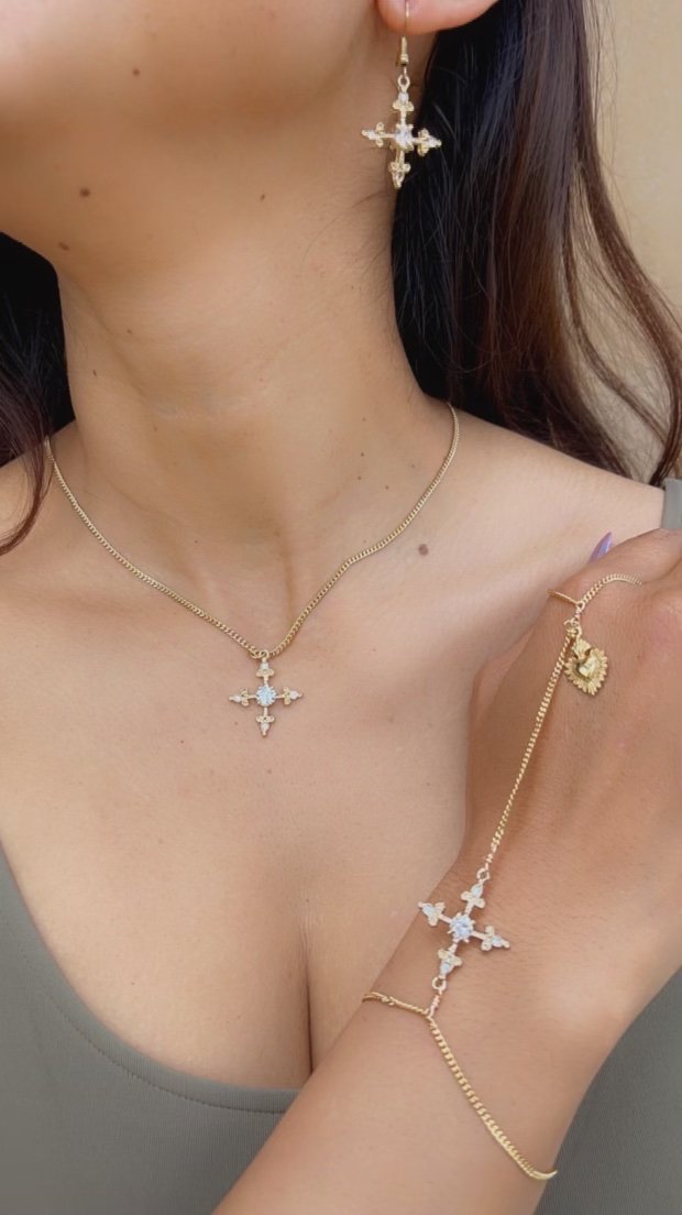 Santa Diamonate Cruz Earrings