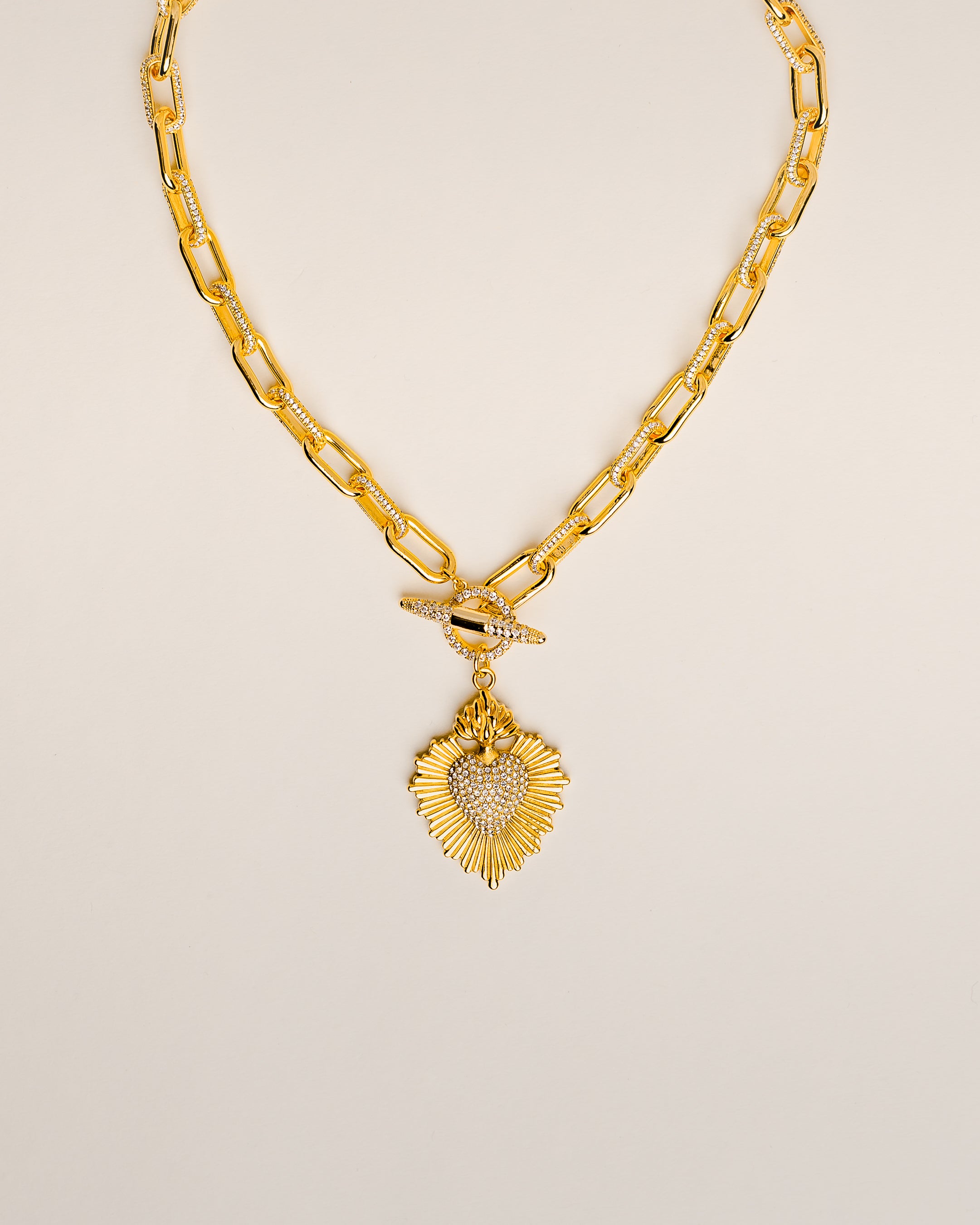 Santo Diamante Corazon Toggle