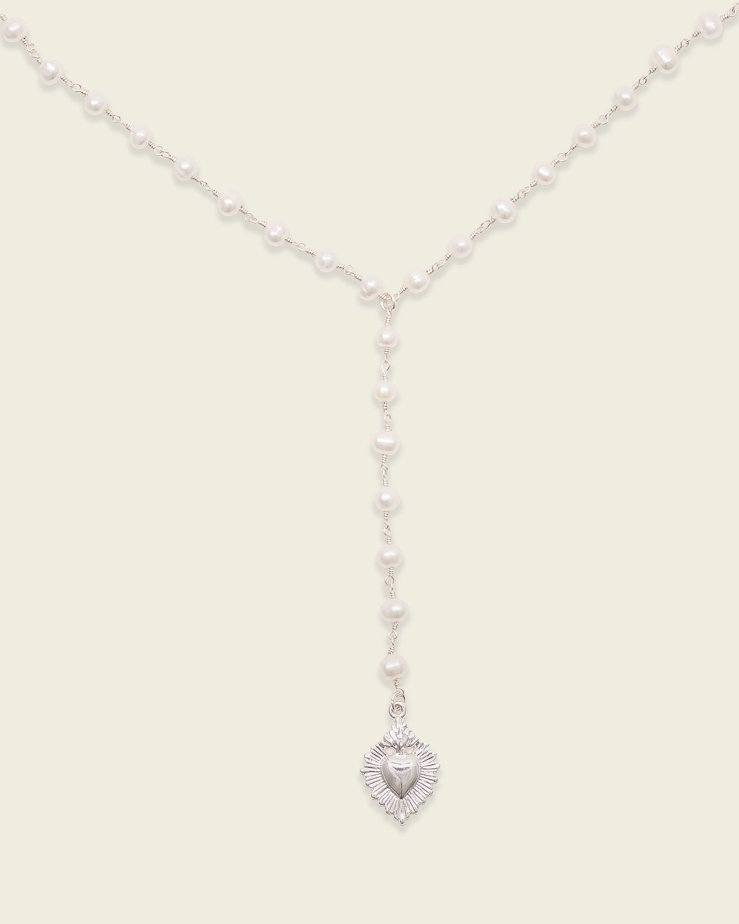 Pearl Corazón Sagrado Necklace