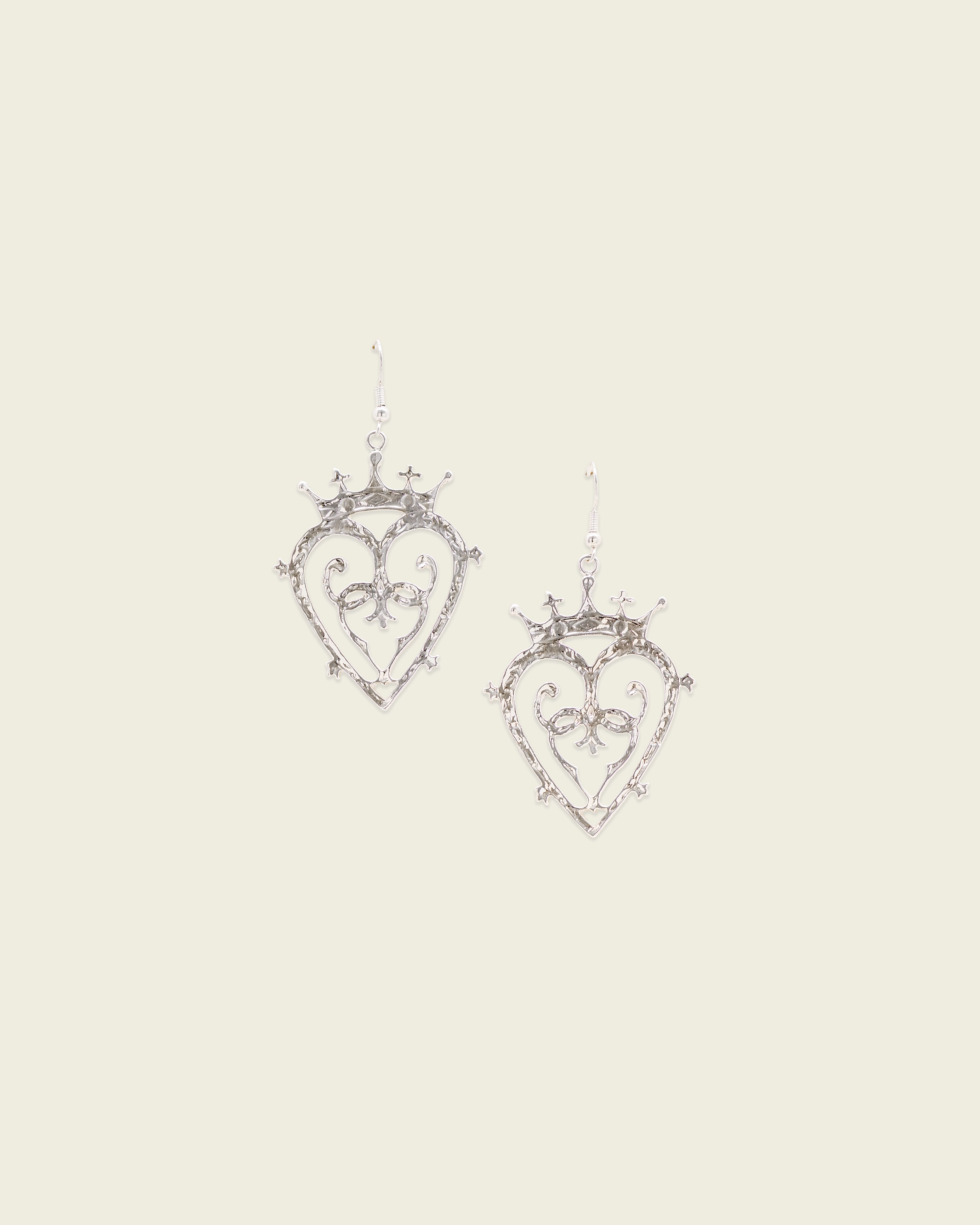 Santa Mona Earrings