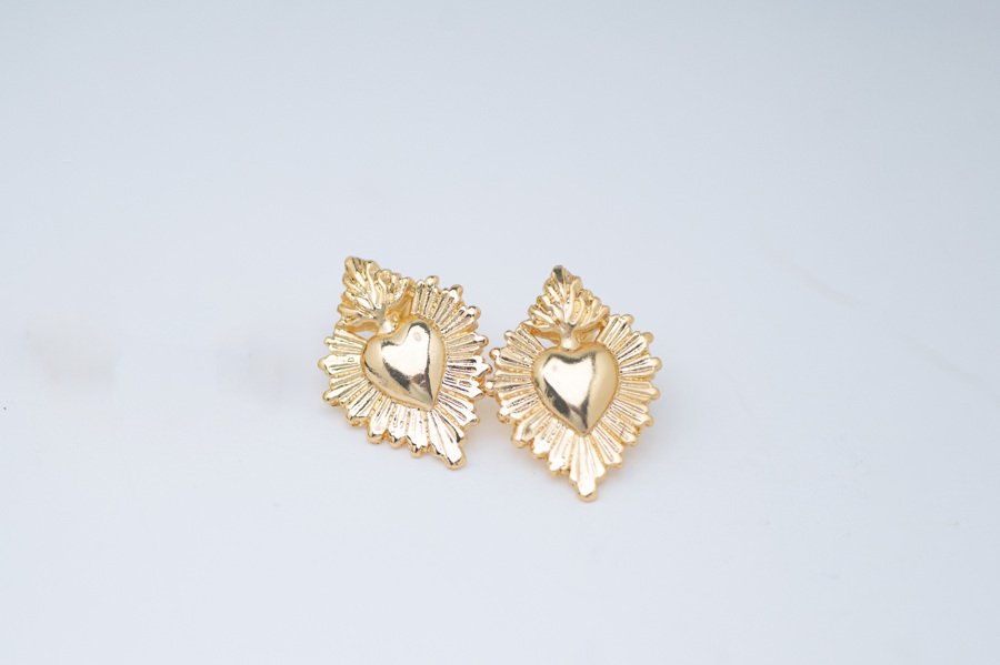 La Reina Sacred Heart Earrings