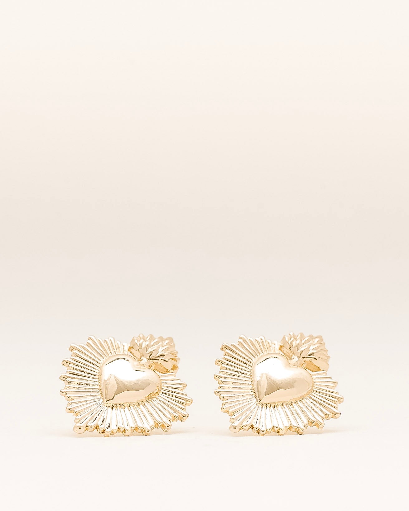 La Reina Sacred Heart Earrings