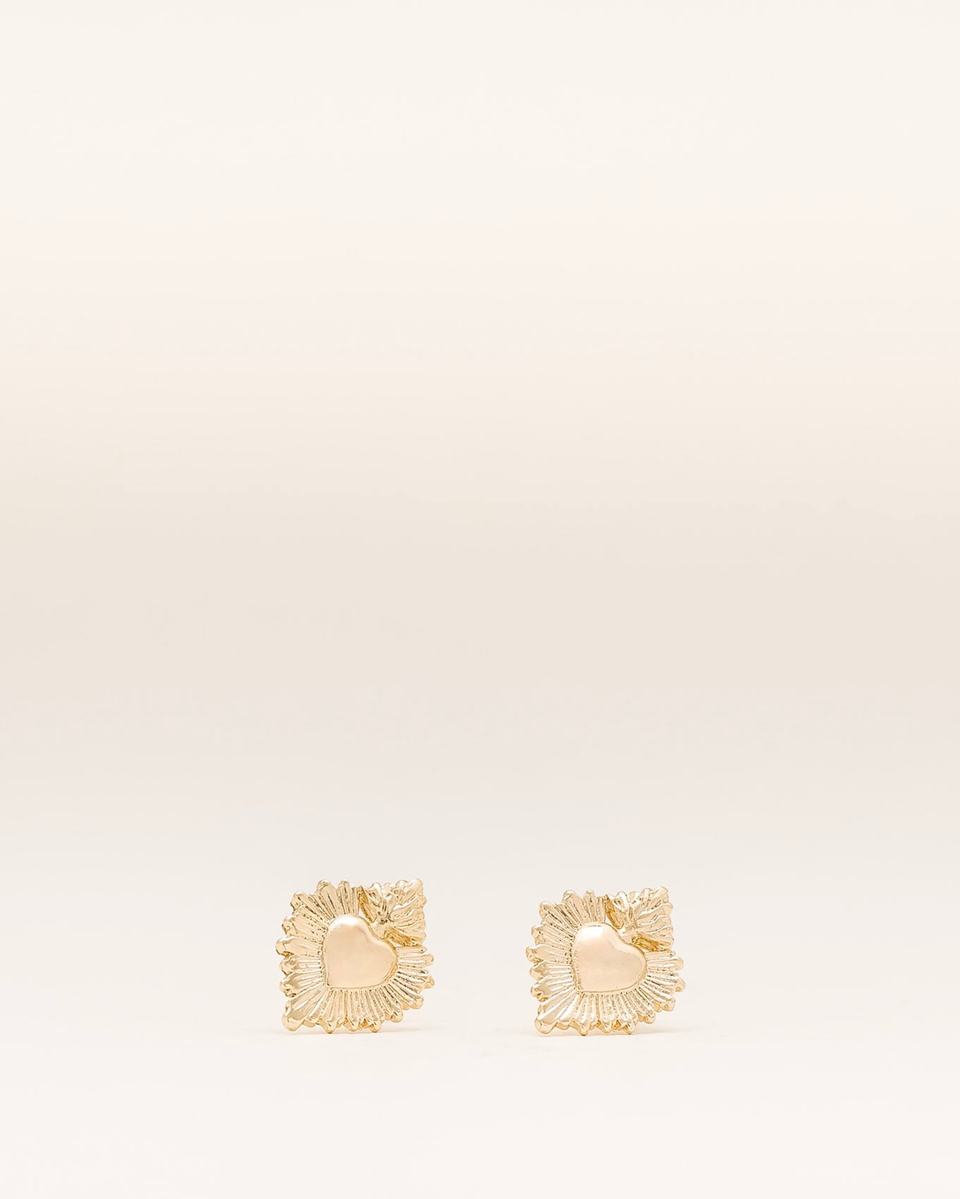 La Reina Sacred Heart Earrings