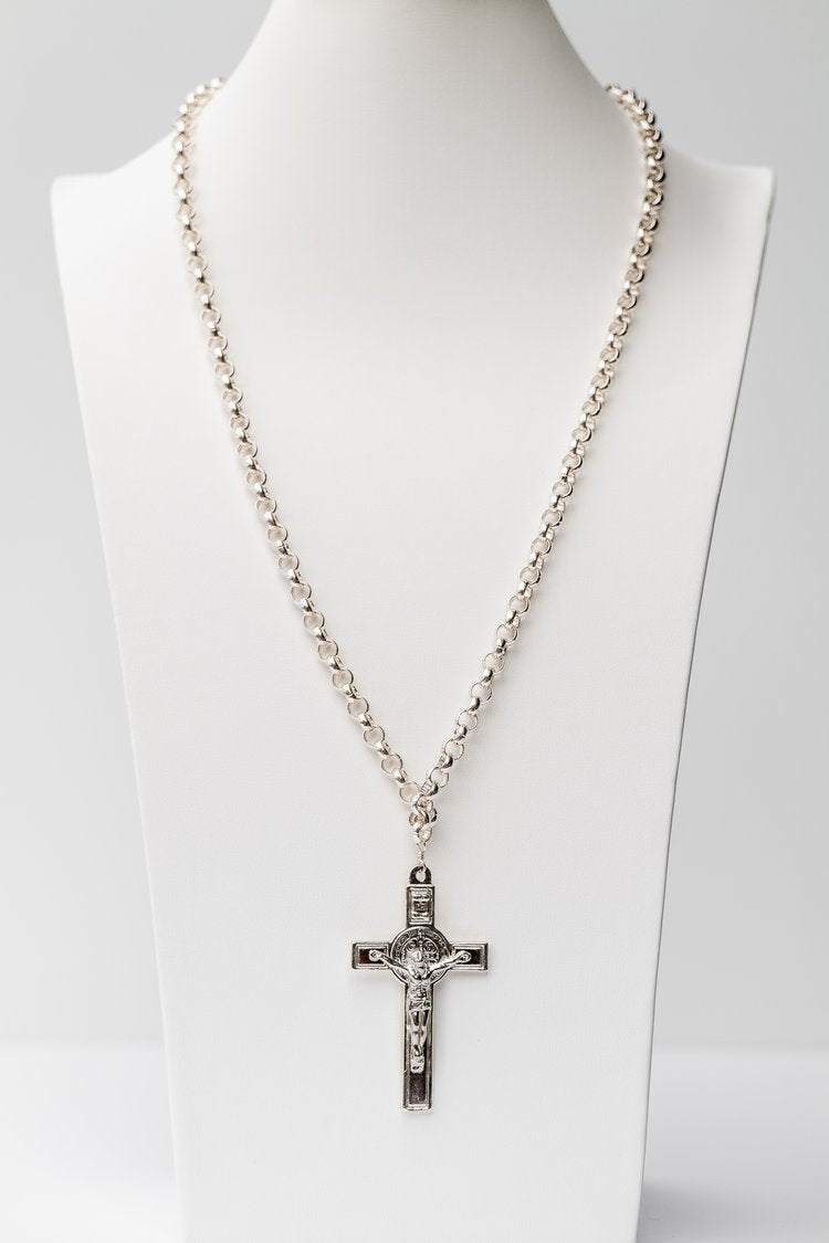 Santo Cristo Cruz Rolo Necklace