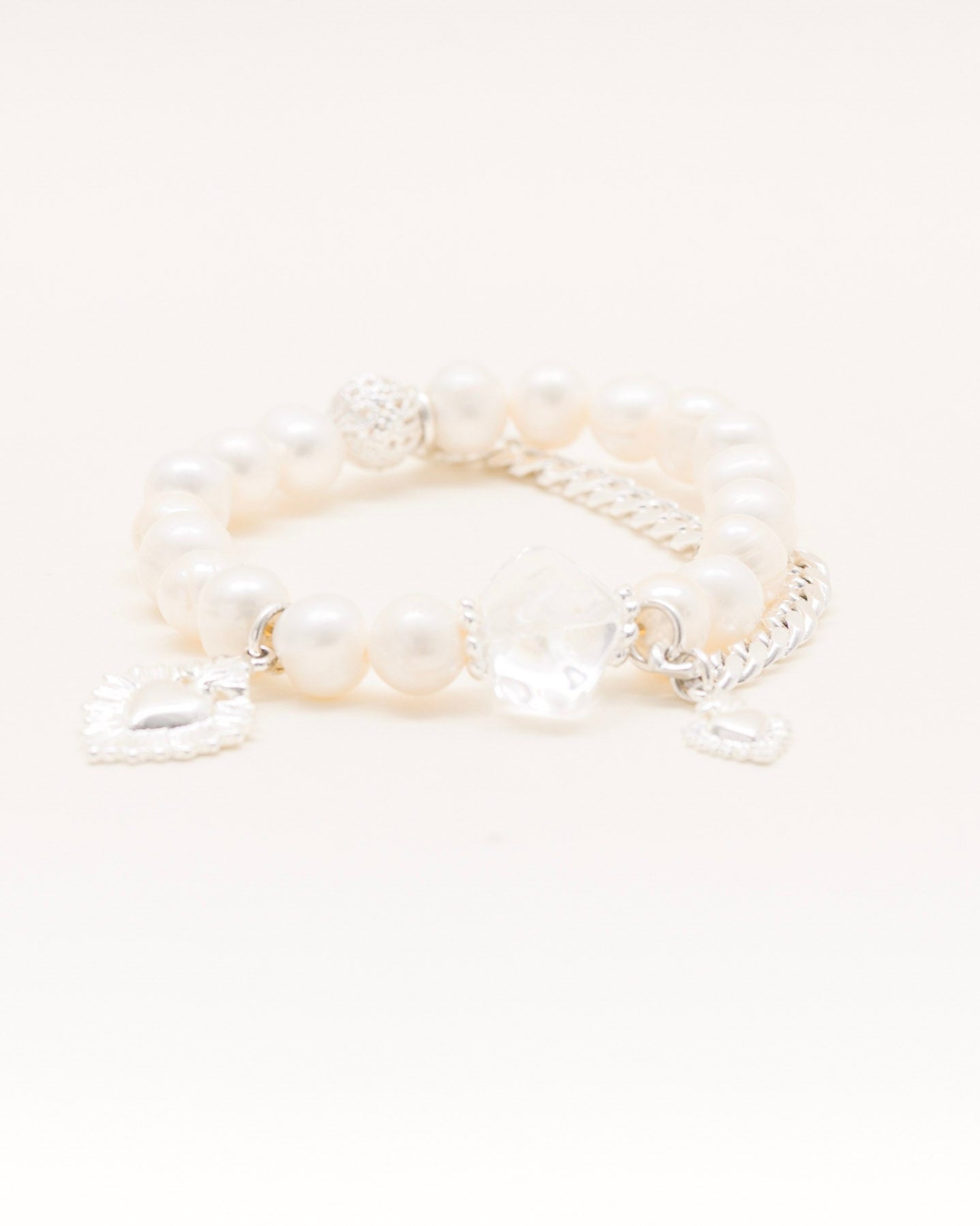 Santa Solo Pearl Bracelet