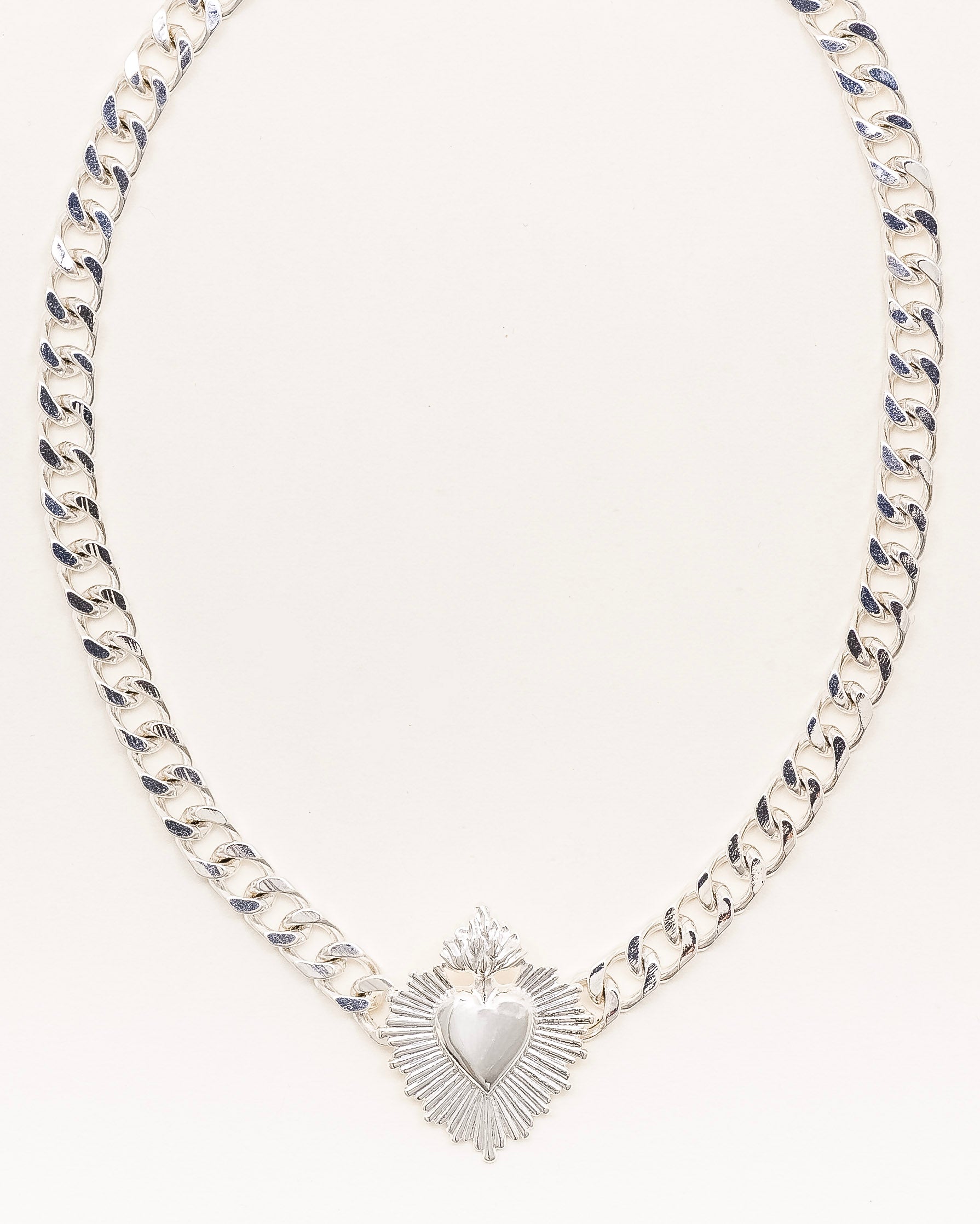 La Reina Amor Necklace