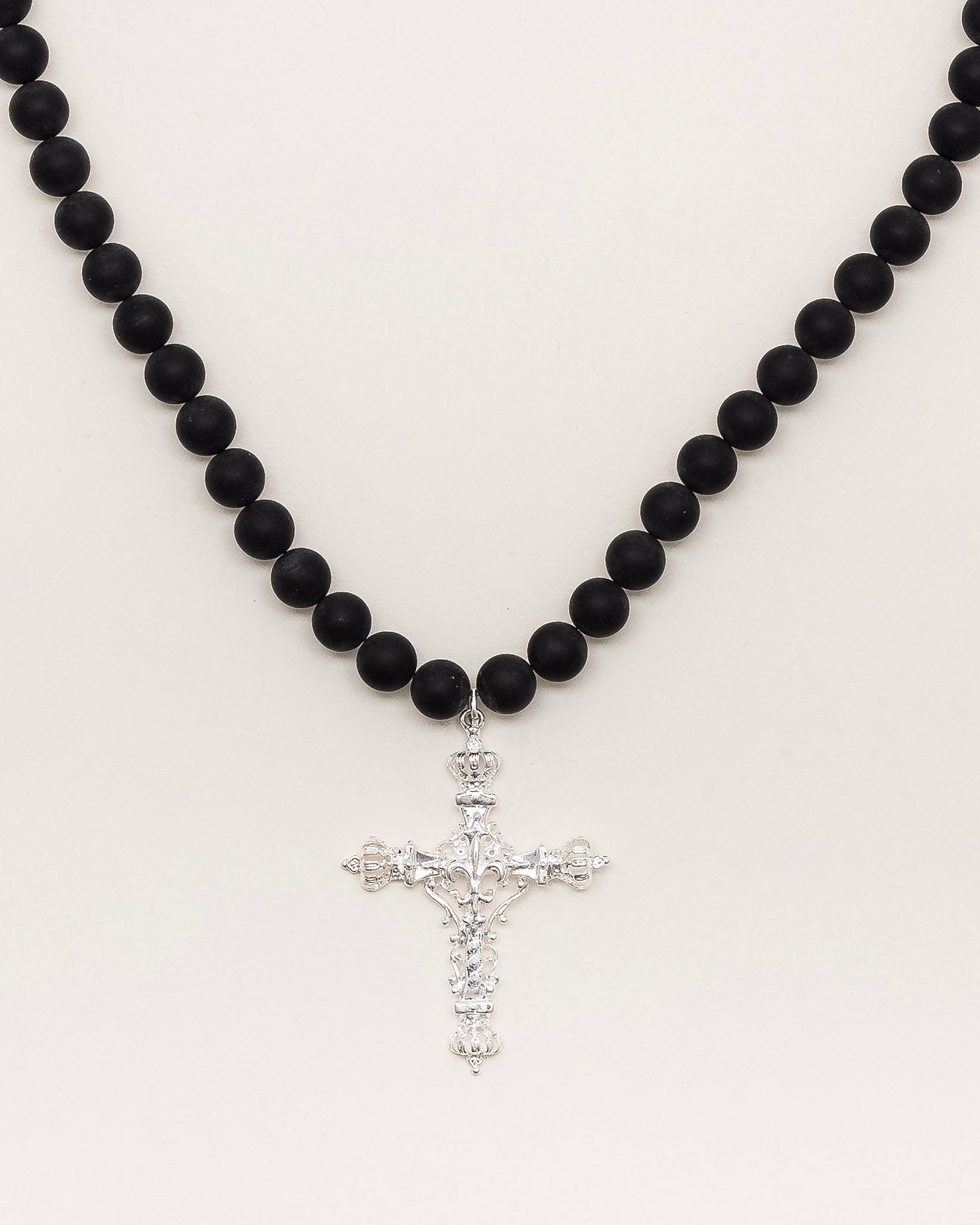 Santo Zion Necklace